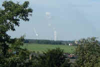 Schornstein-lippendorf-1-k.jpg (43813 Byte)